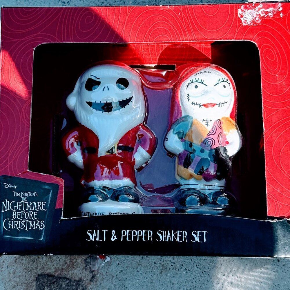 The Nightmare Before Christmas Salt & Pepper Shakers – Jack & Sally Disney"